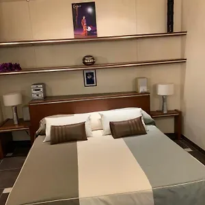 Véritable D'hotel! Appartamento