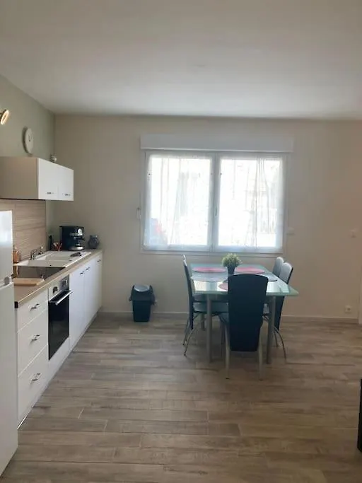Apartment Appartement Orange Centre Ville France